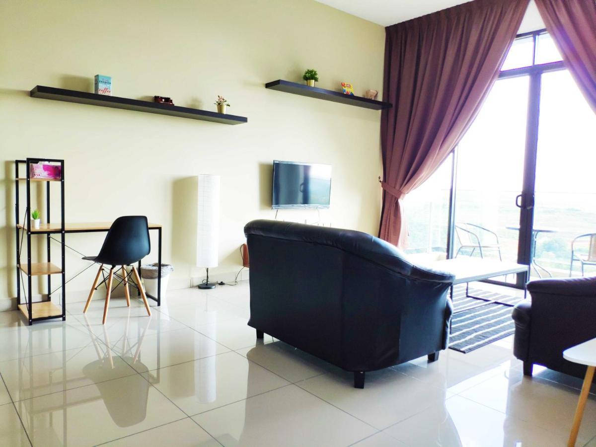 Netflix# Conezion Ioi Resort City By Salaam Suites Putrajaya Kültér fotó