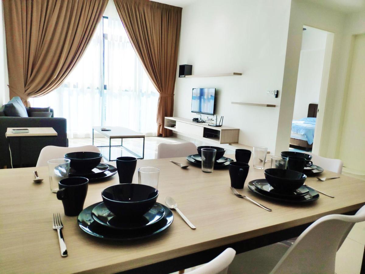 Netflix# Conezion Ioi Resort City By Salaam Suites Putrajaya Kültér fotó