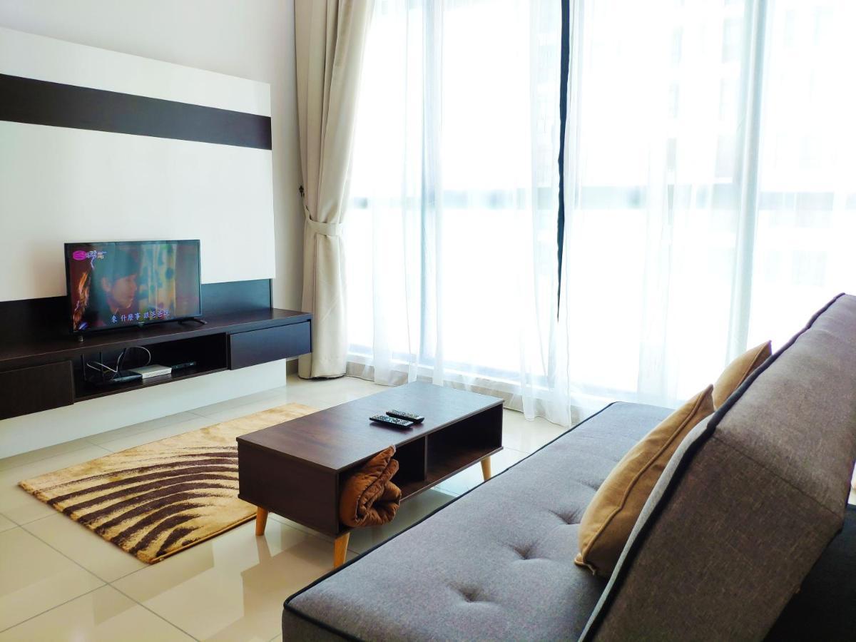 Netflix# Conezion Ioi Resort City By Salaam Suites Putrajaya Kültér fotó