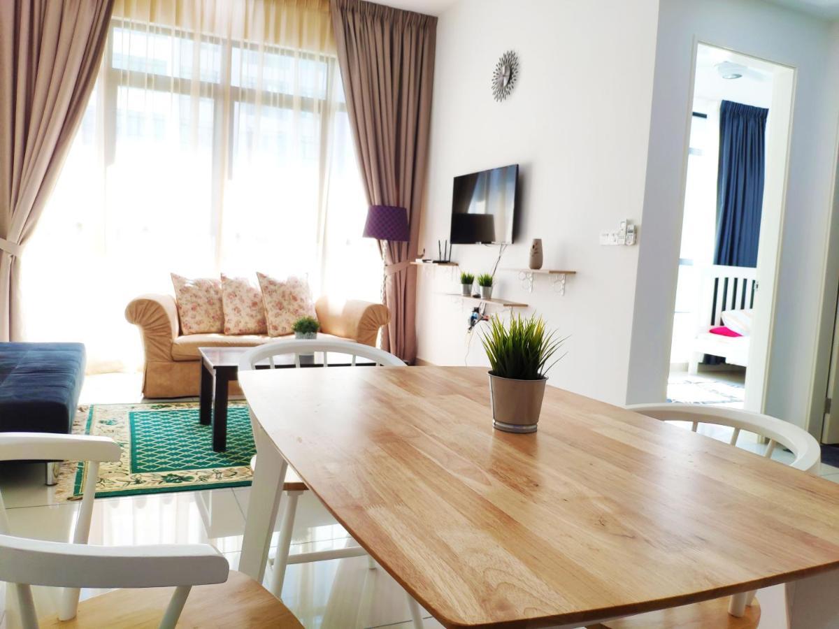 Netflix# Conezion Ioi Resort City By Salaam Suites Putrajaya Kültér fotó