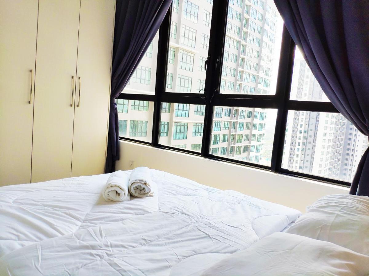 Netflix# Conezion Ioi Resort City By Salaam Suites Putrajaya Kültér fotó