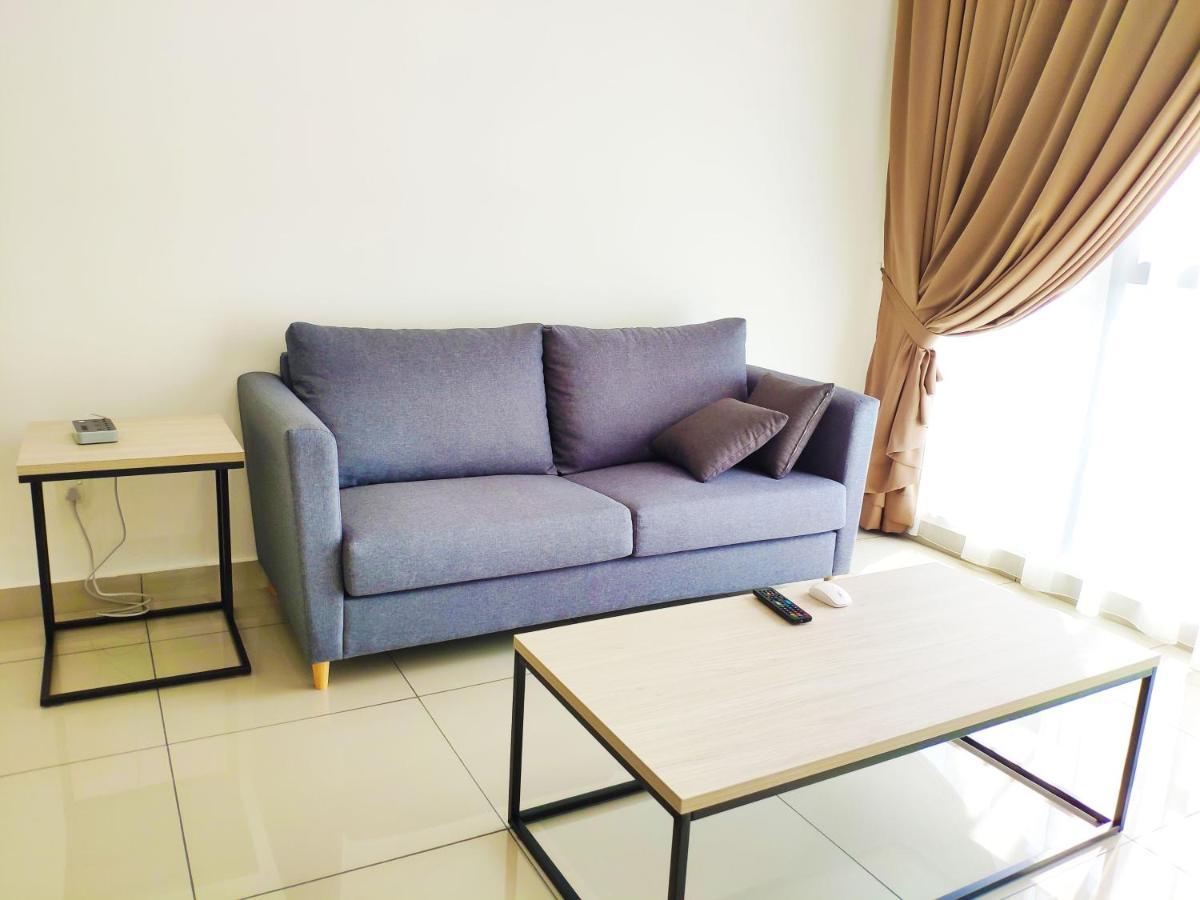 Netflix# Conezion Ioi Resort City By Salaam Suites Putrajaya Kültér fotó