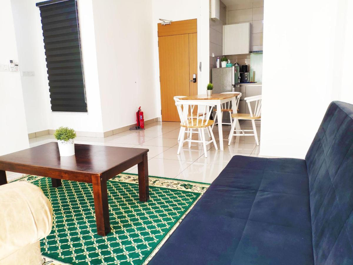 Netflix# Conezion Ioi Resort City By Salaam Suites Putrajaya Kültér fotó