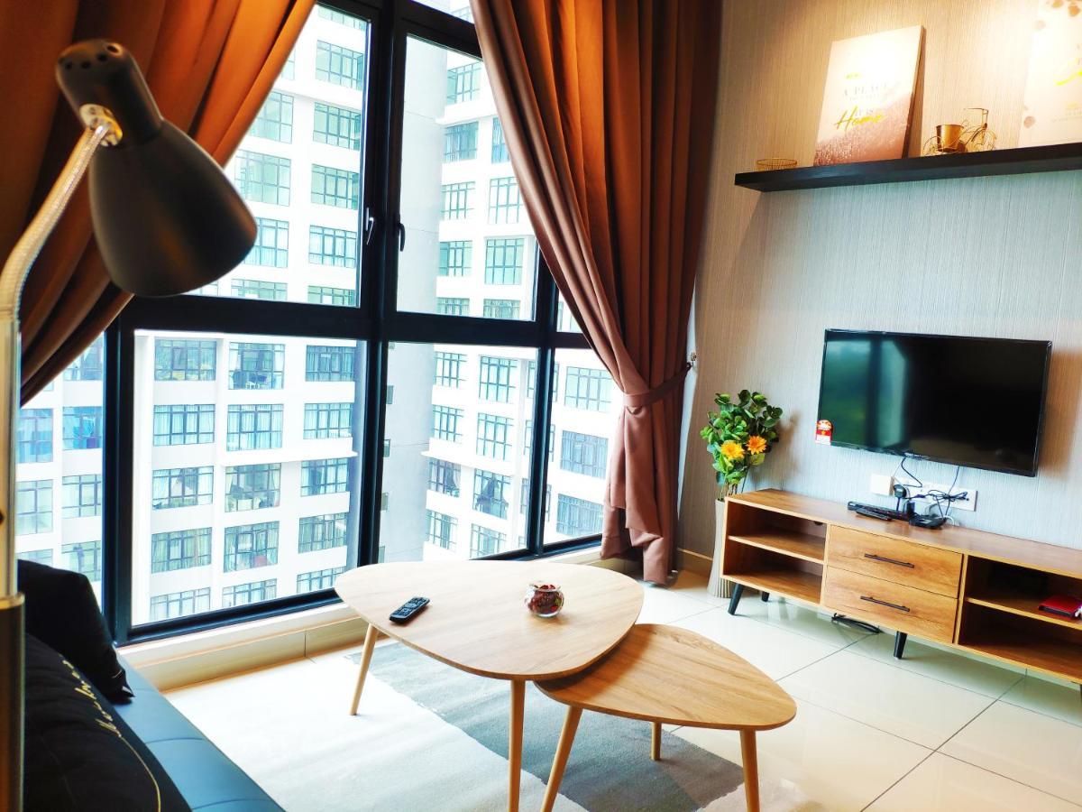 Netflix# Conezion Ioi Resort City By Salaam Suites Putrajaya Kültér fotó