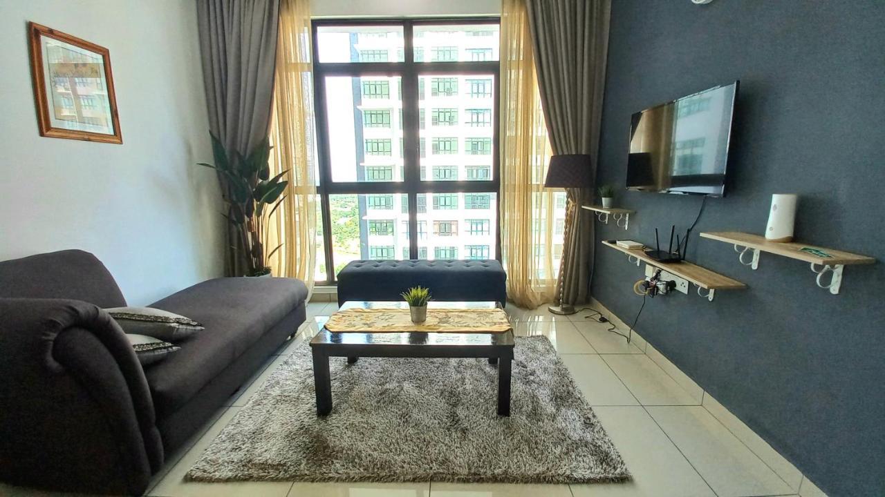 Netflix# Conezion Ioi Resort City By Salaam Suites Putrajaya Kültér fotó